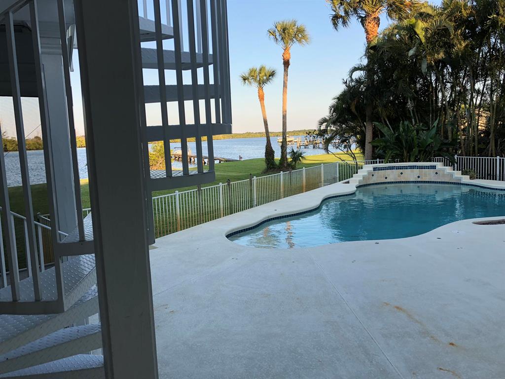 PALM CITY - Residential Lease