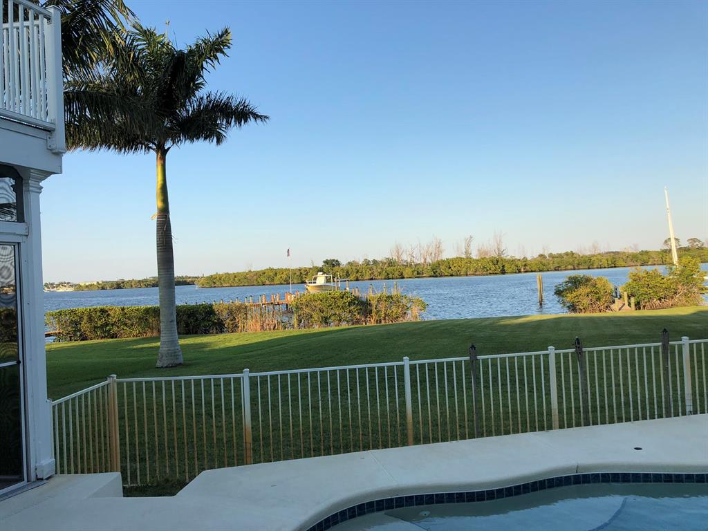 PALM CITY - Residential Lease