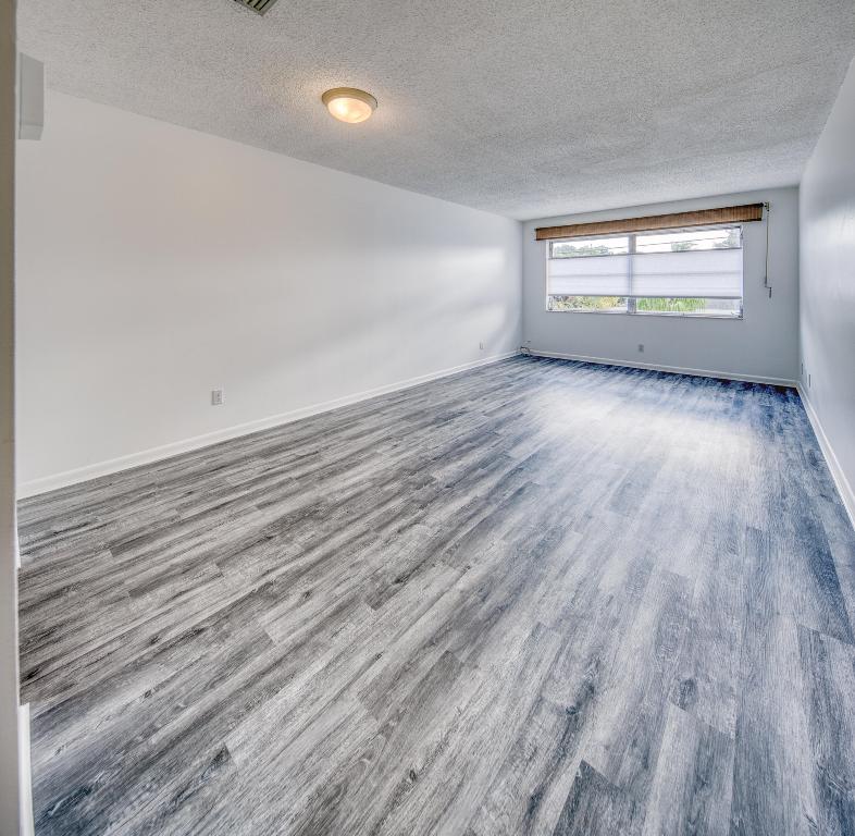 FOUR PALMS APTS CONDO - Residential