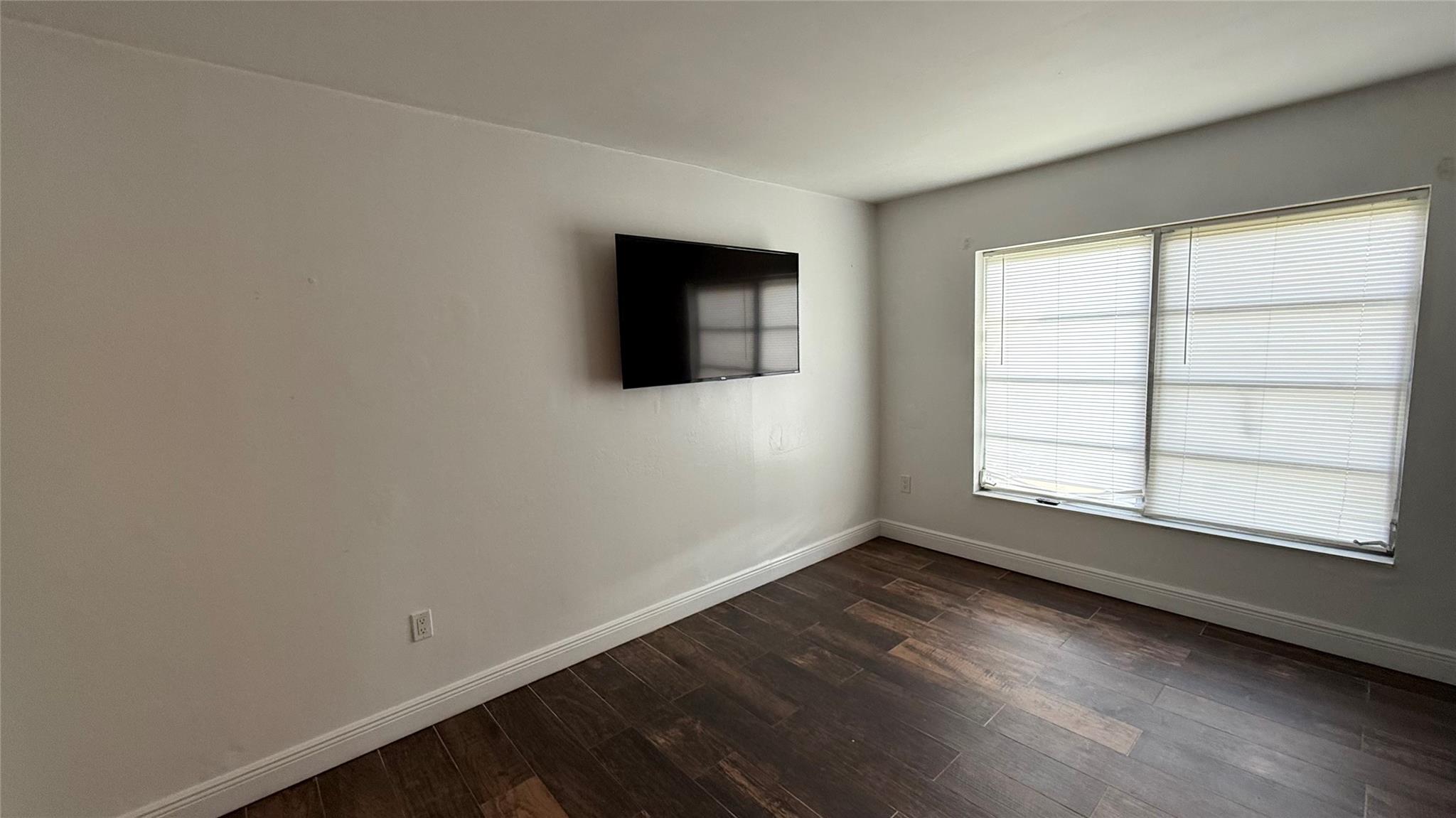 The Manors Of Inverrary X - Residential Lease