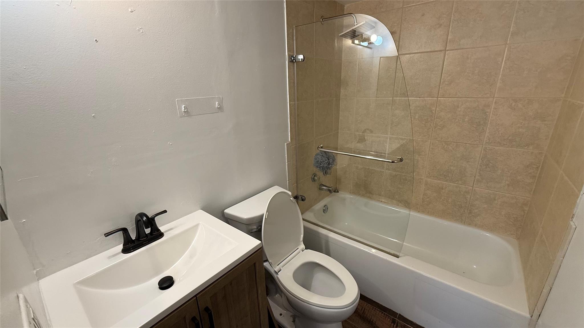 The Manors Of Inverrary X - Residential Lease