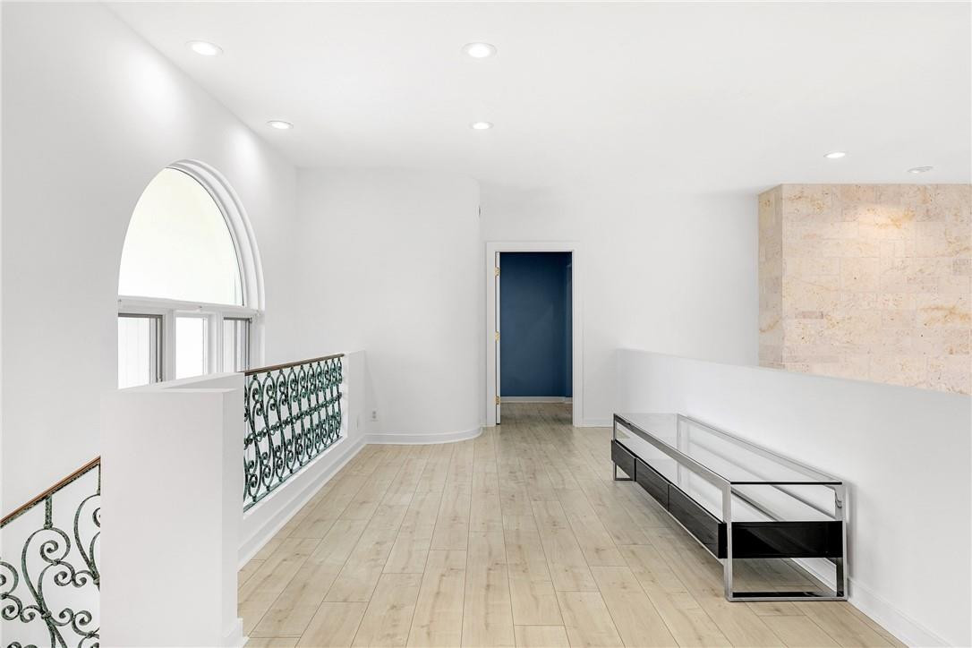 POINT MANALAPAN 1 - Residential