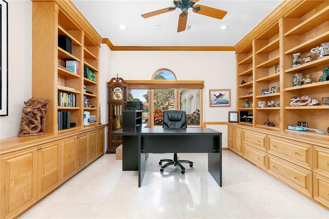 POINT MANALAPAN 1 - Residential