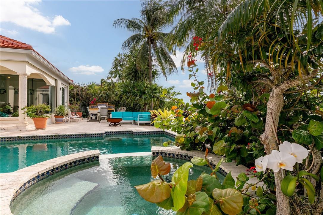 POINT MANALAPAN 1 - Residential