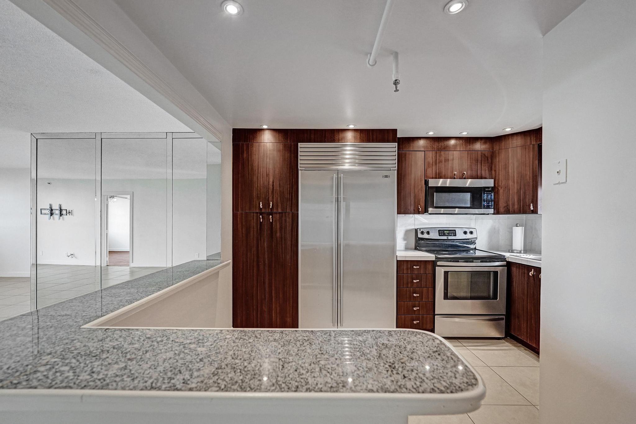 3001 W Rolling Hills Circle 505