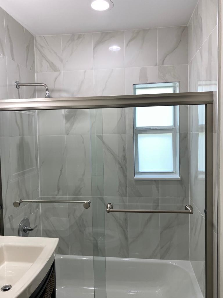 WHISPERING PALMS - Residential Lease