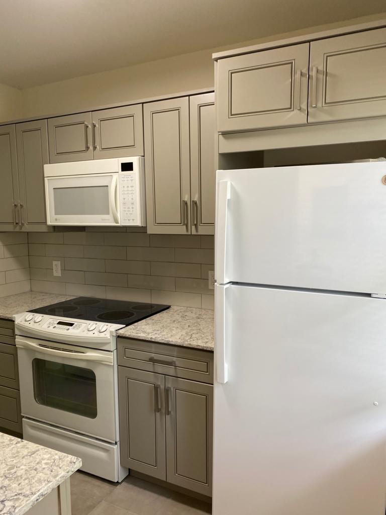 WHISPERING PALMS - Residential Lease