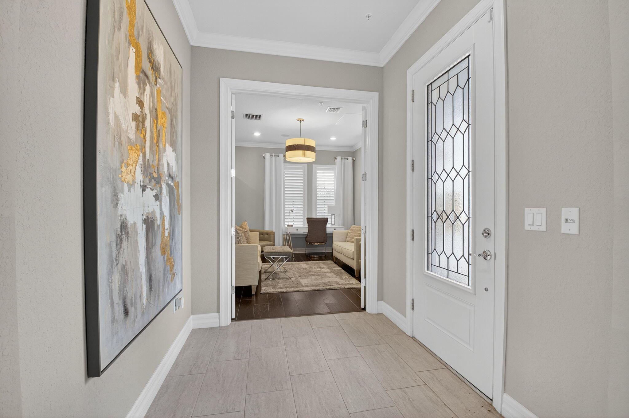 BOCA FLORES - Residential Lease