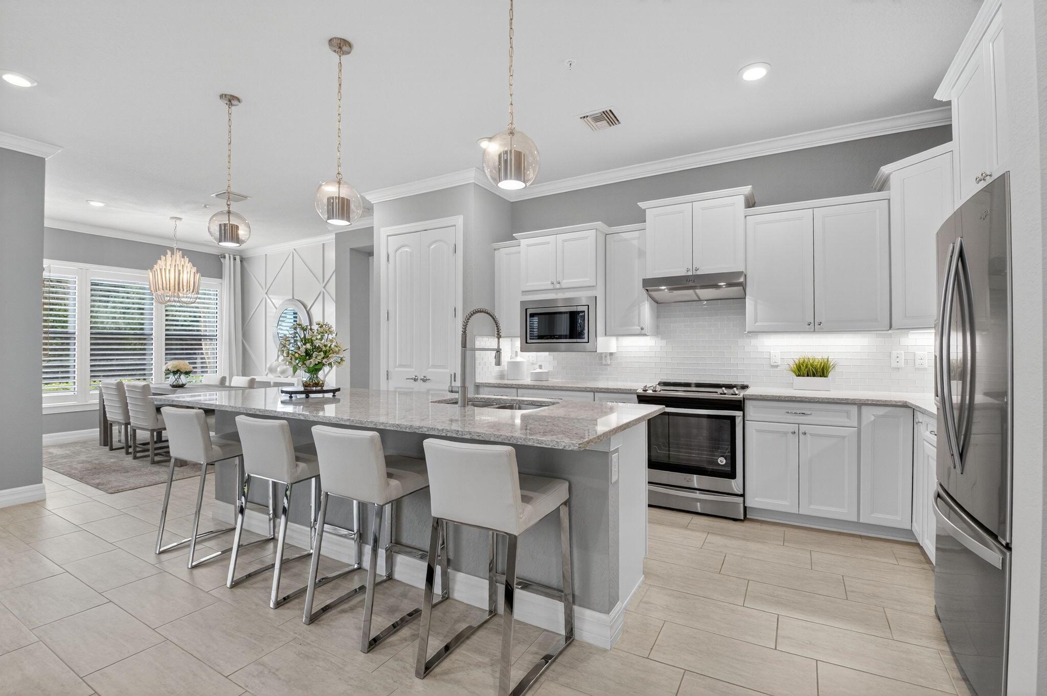 BOCA FLORES - Residential Lease