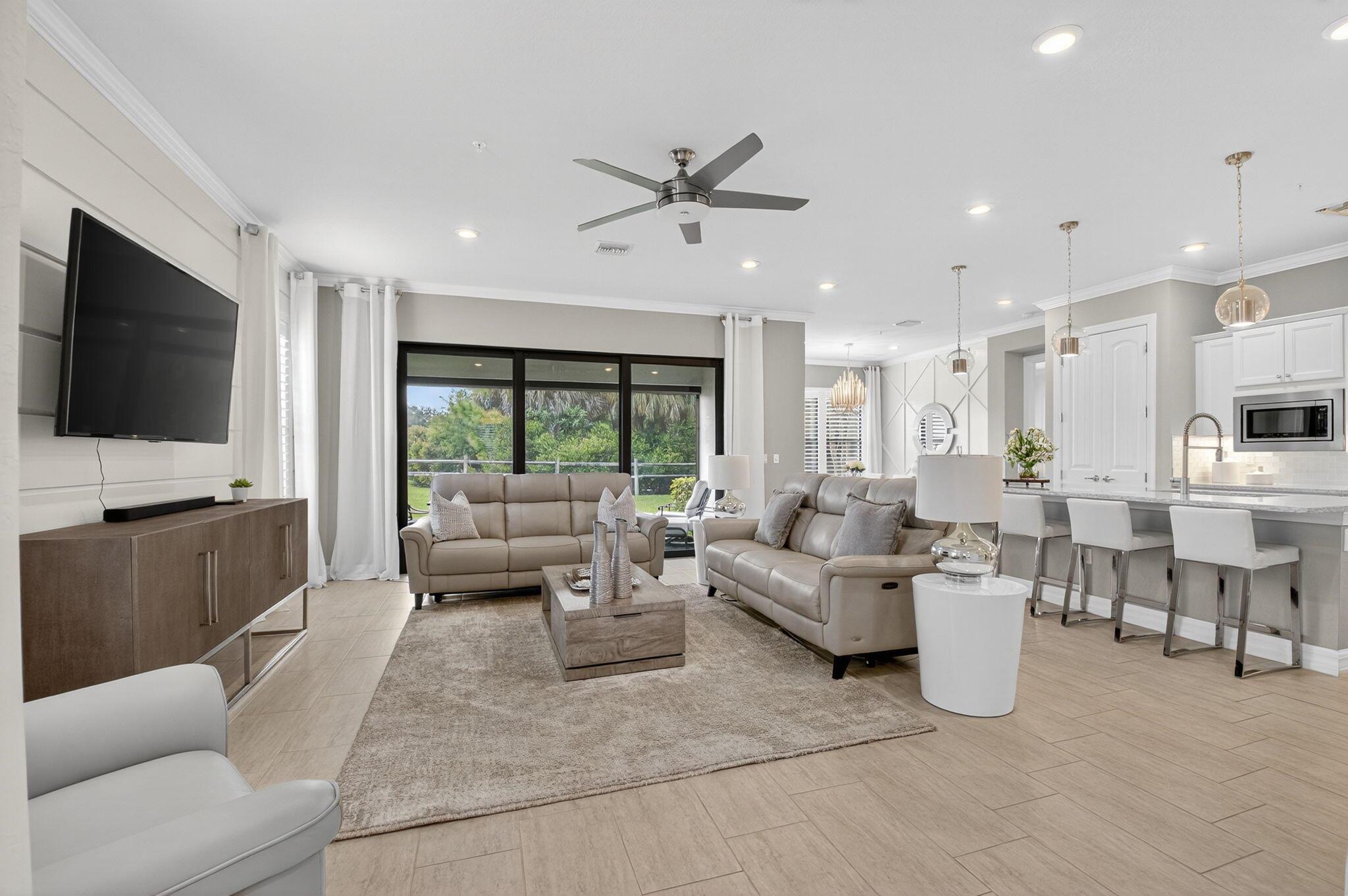 BOCA FLORES - Residential Lease