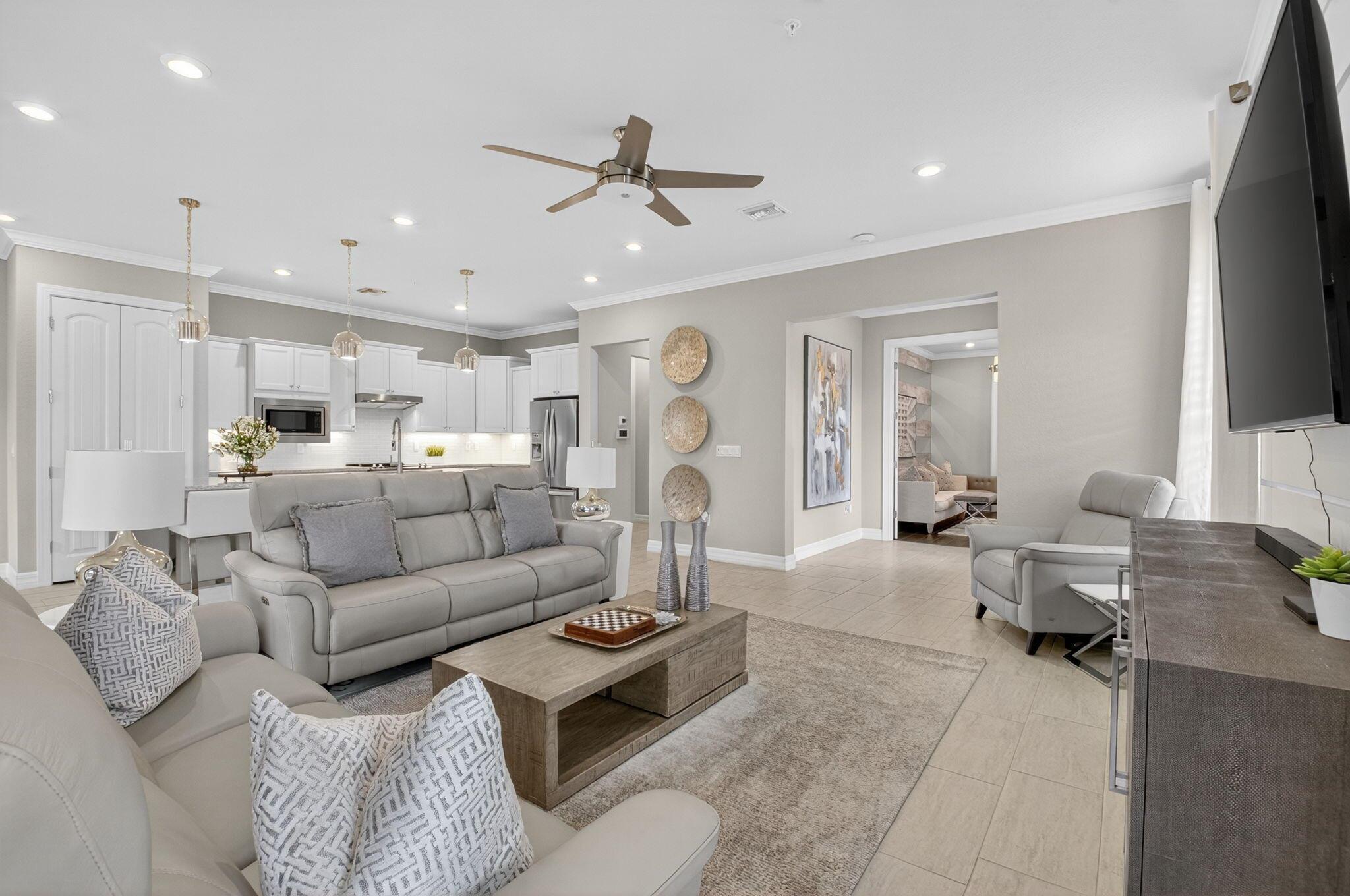 BOCA FLORES - Residential Lease