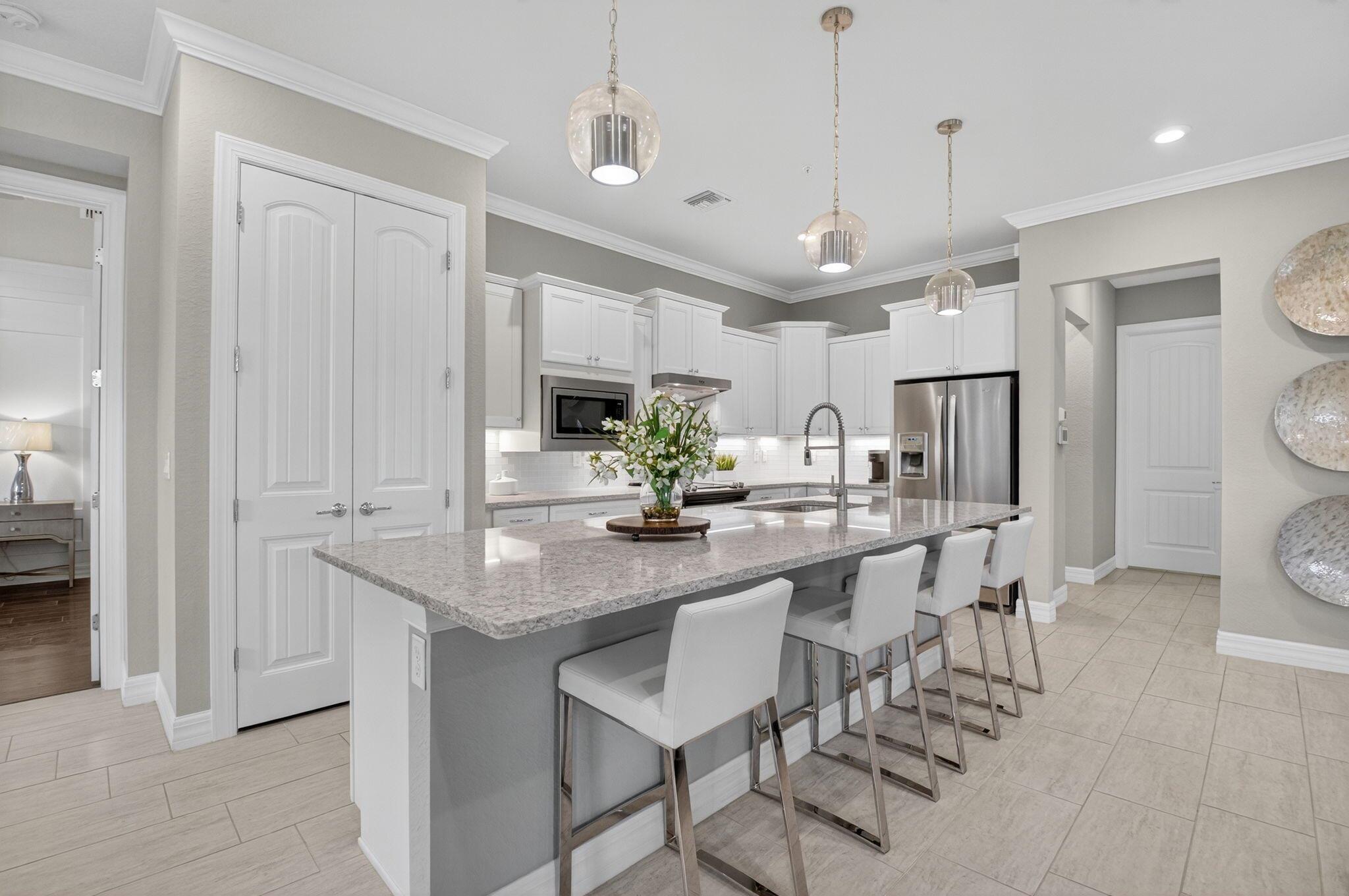 BOCA FLORES - Residential Lease