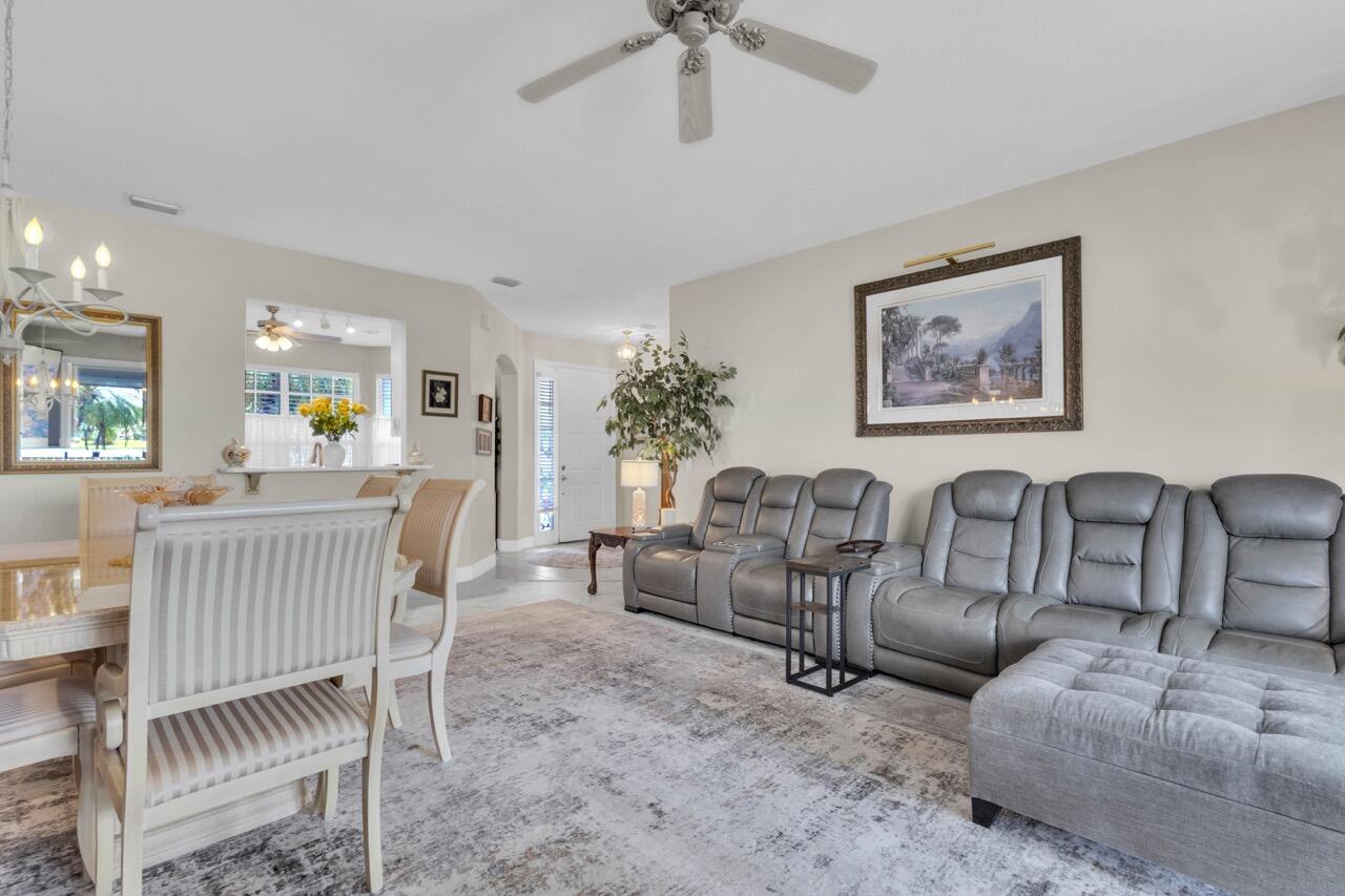 HAMMOCK LAKES PHASE I - Residential