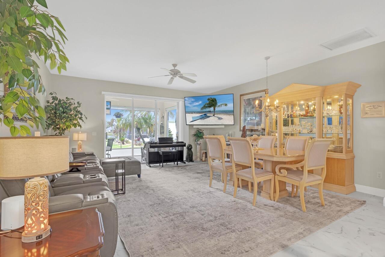HAMMOCK LAKES PHASE I - Residential