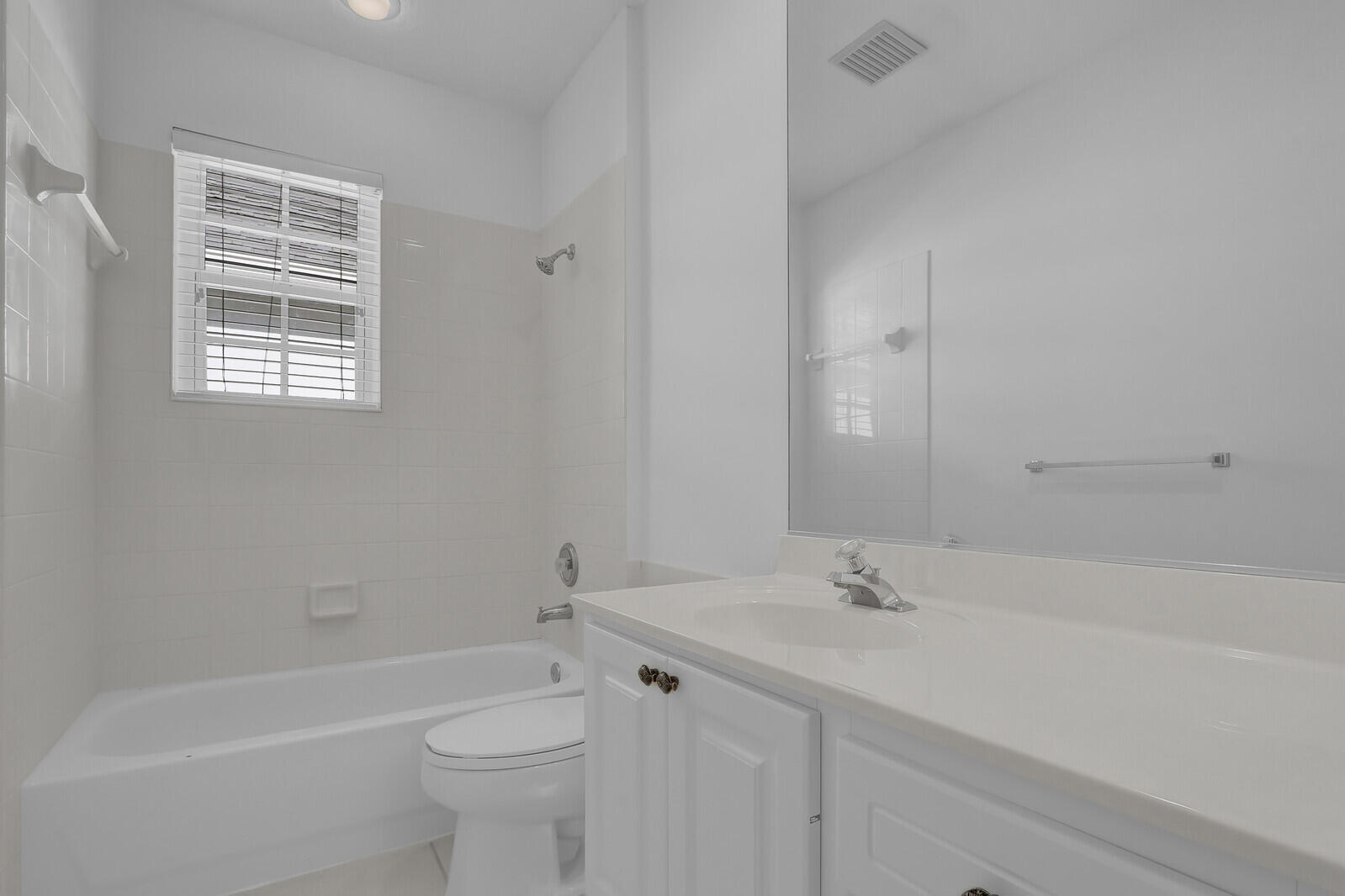 ISLAND AT ABACOA - Residential Lease