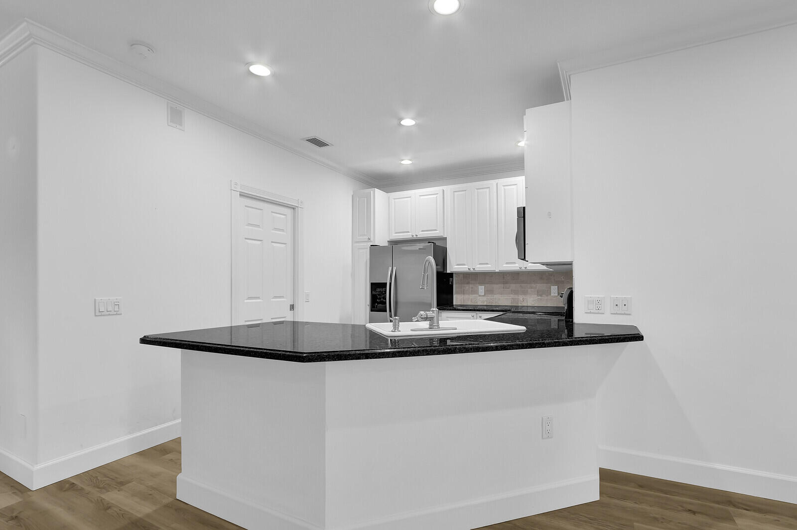 ISLAND AT ABACOA - Residential Lease