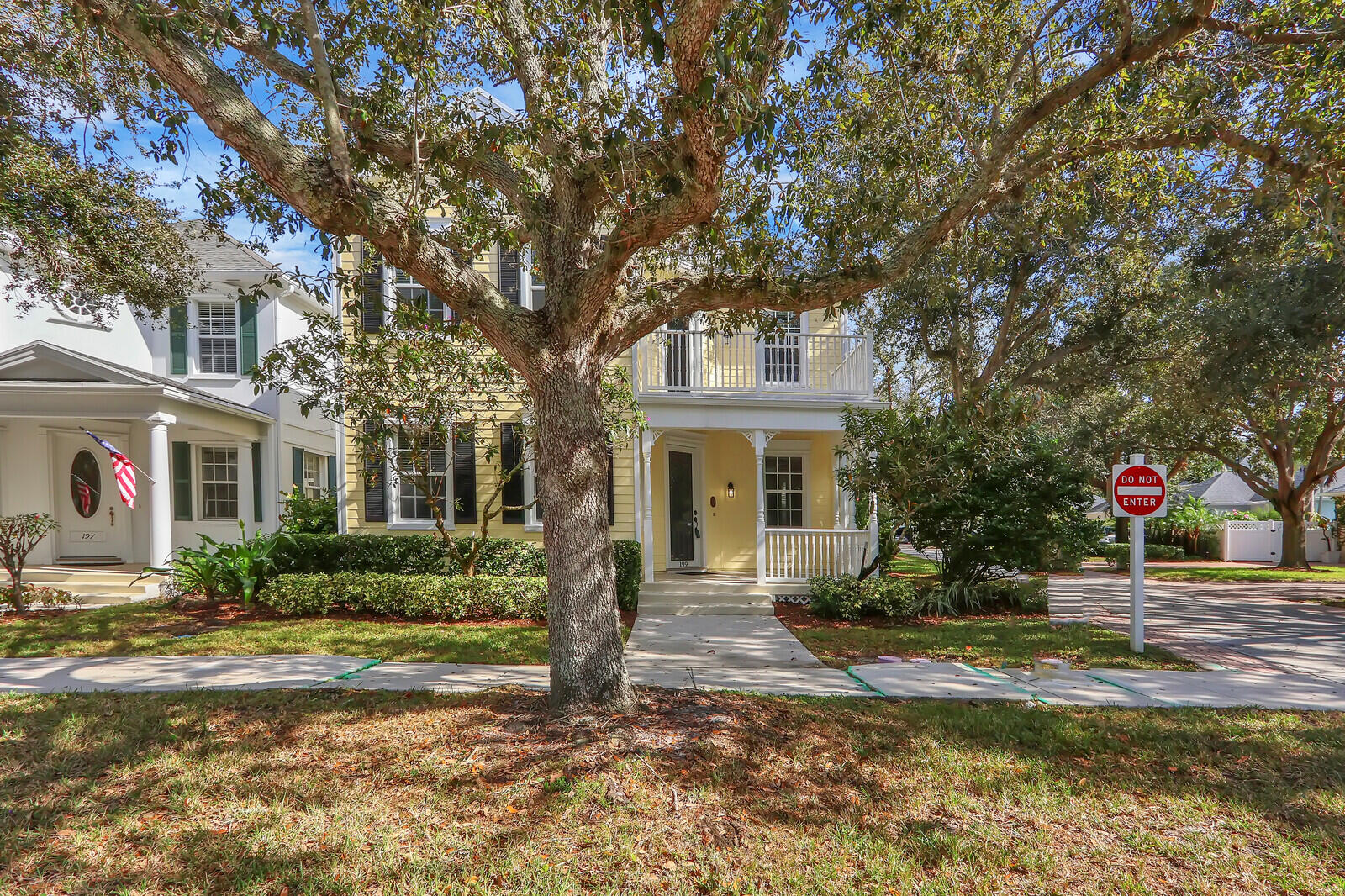 ISLAND AT ABACOA - Residential Lease