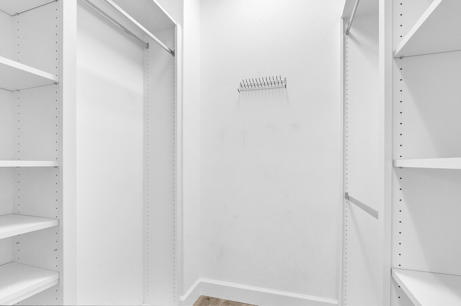 ISLAND AT ABACOA - Residential Lease