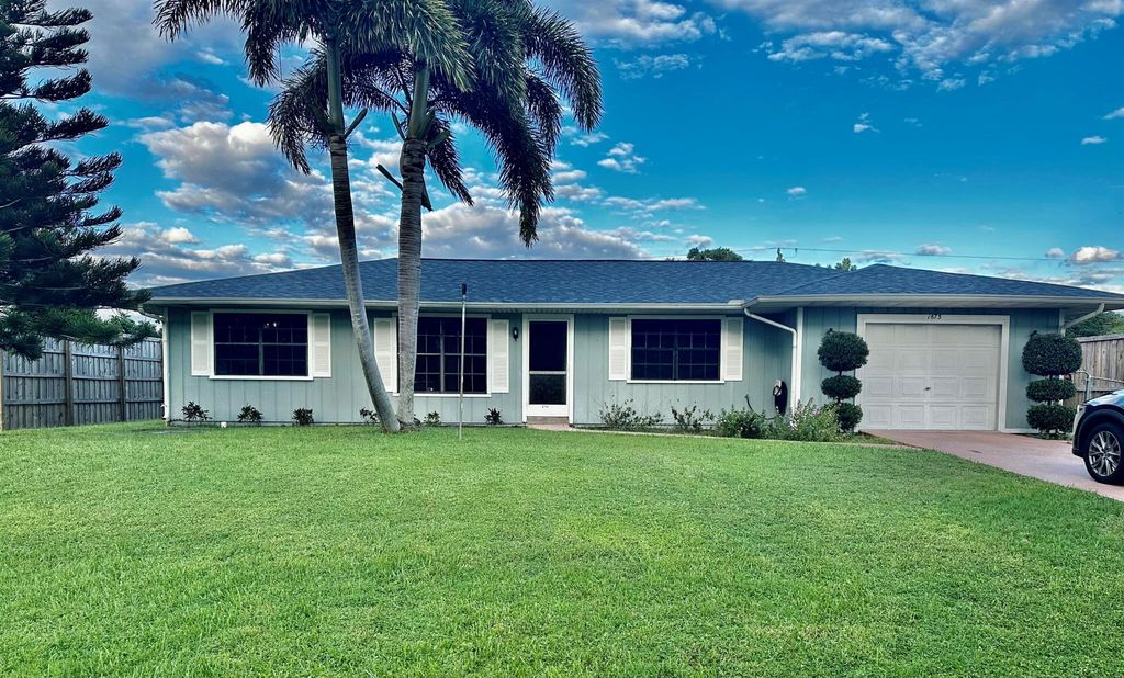 Photo of 1673 SE Sandia Drive, Port St Lucie, FL 34983 (MLS # R10928741)