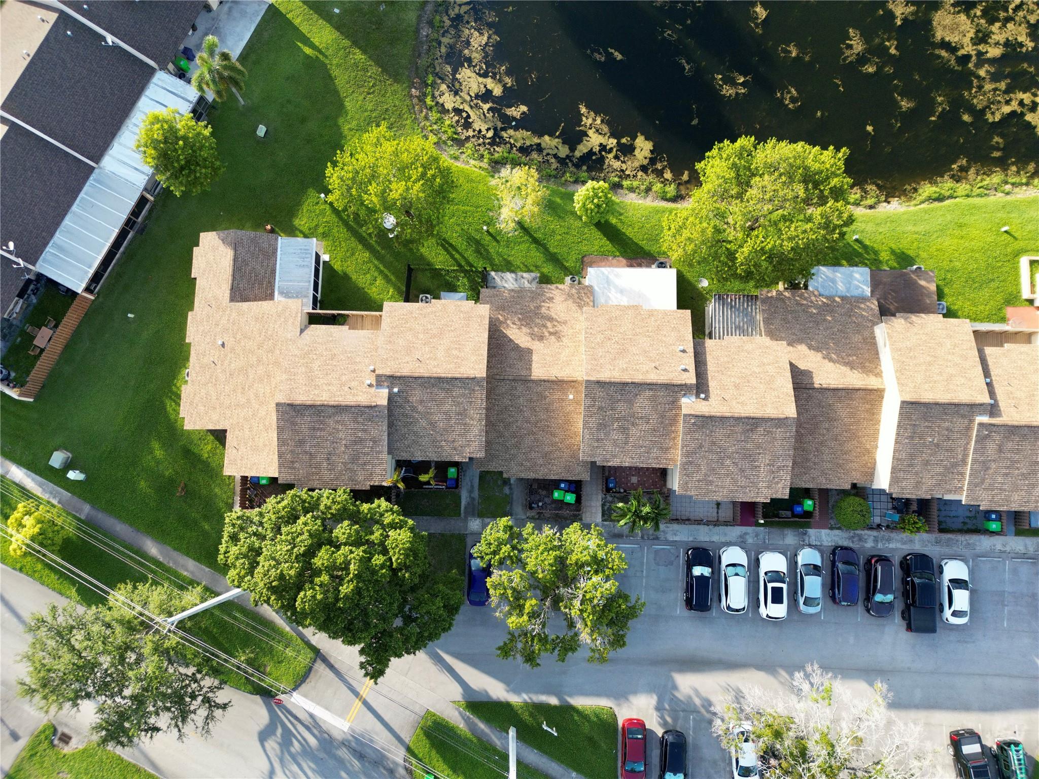 Country Squire Twnhms - Residential Lease