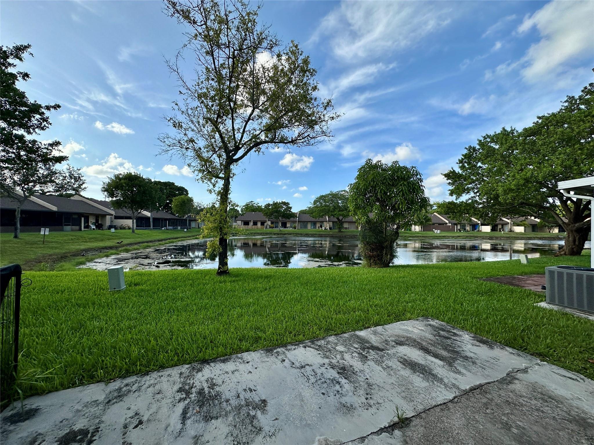 Country Squire Twnhms - Residential Lease