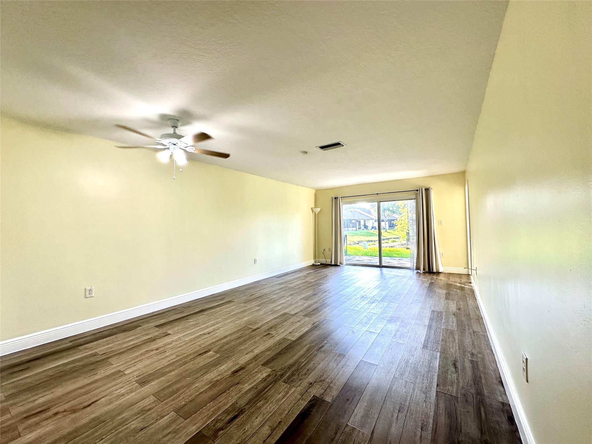 Country Squire Twnhms - Residential Lease