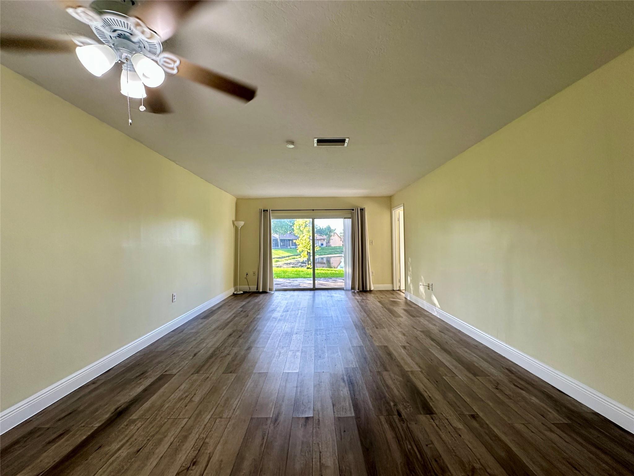 Country Squire Twnhms - Residential Lease