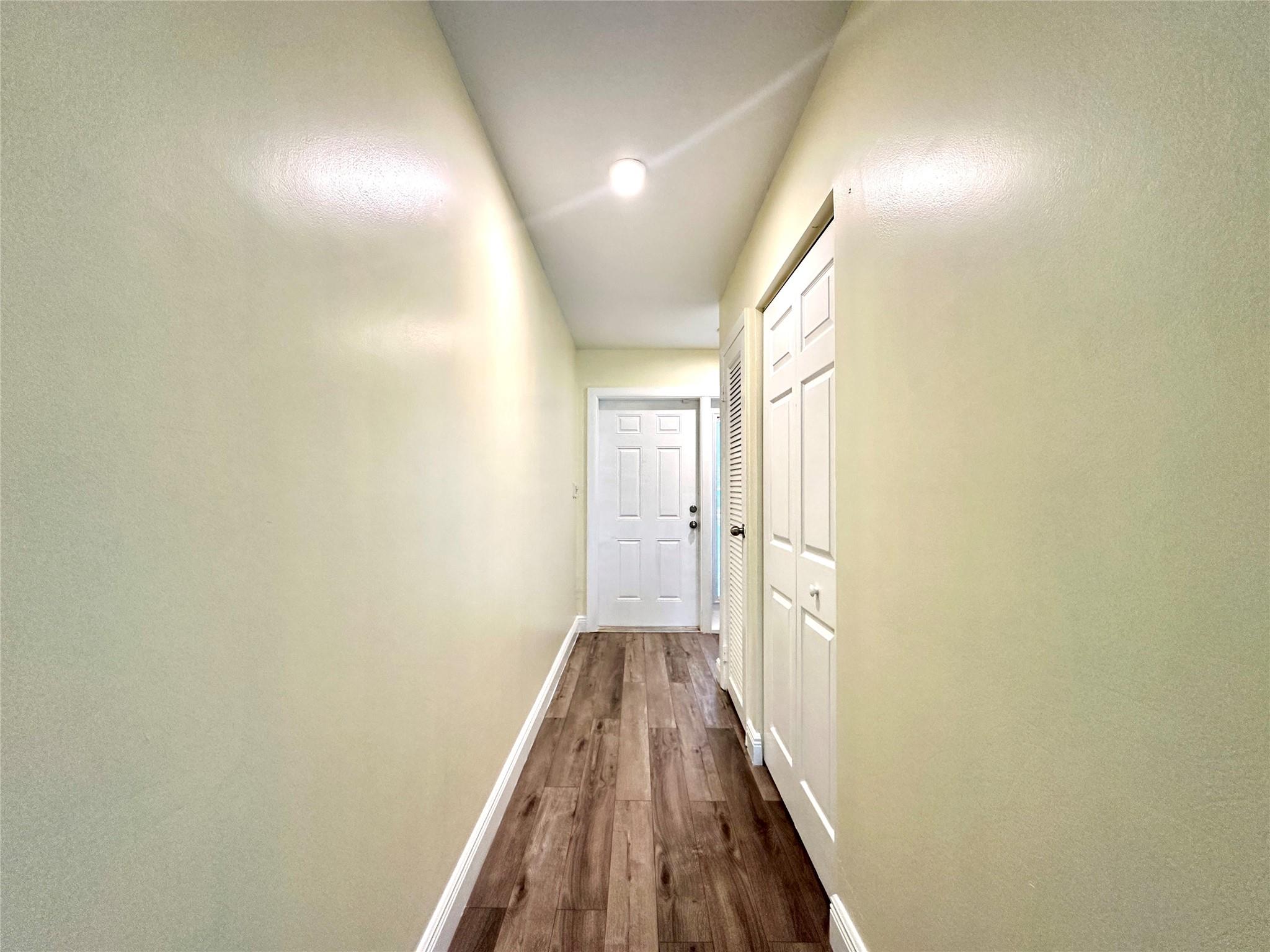 Country Squire Twnhms - Residential Lease