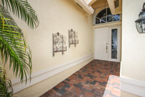 VALENCIA SHORES - Residential