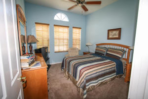 VALENCIA SHORES - Residential