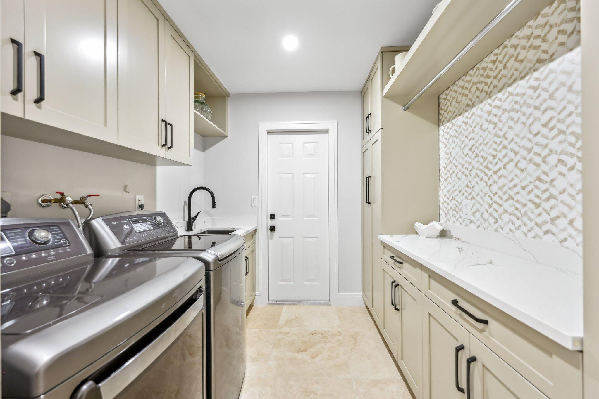 BOCA RATON BATH & TENNIS - Residential