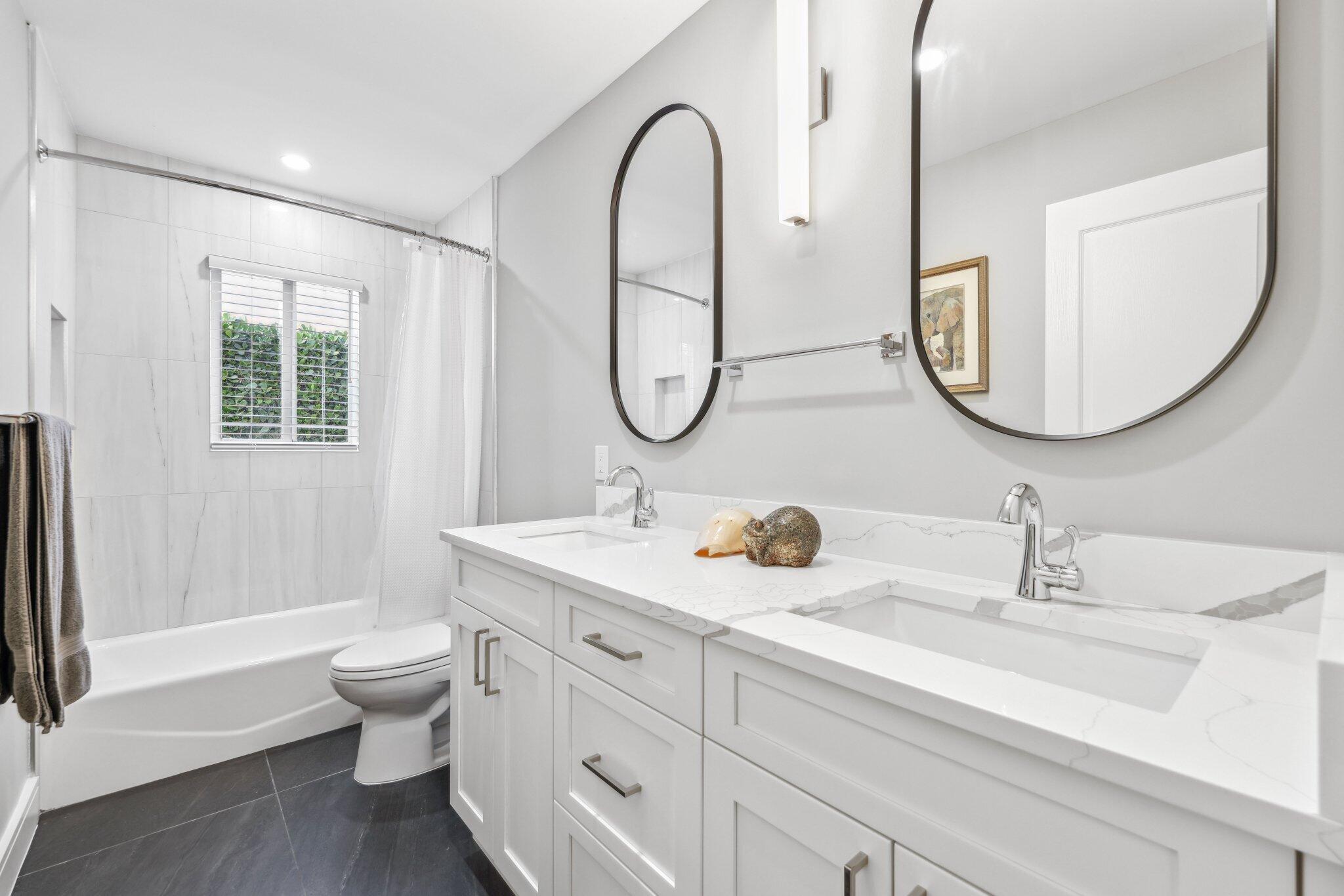 BOCA RATON BATH & TENNIS - Residential