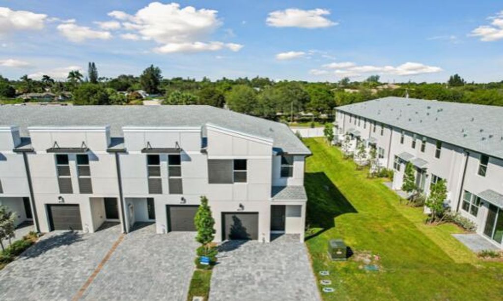 Photo of 3558 San Bernardino Way, Palm Springs, FL 33461 (MLS # R10961785)