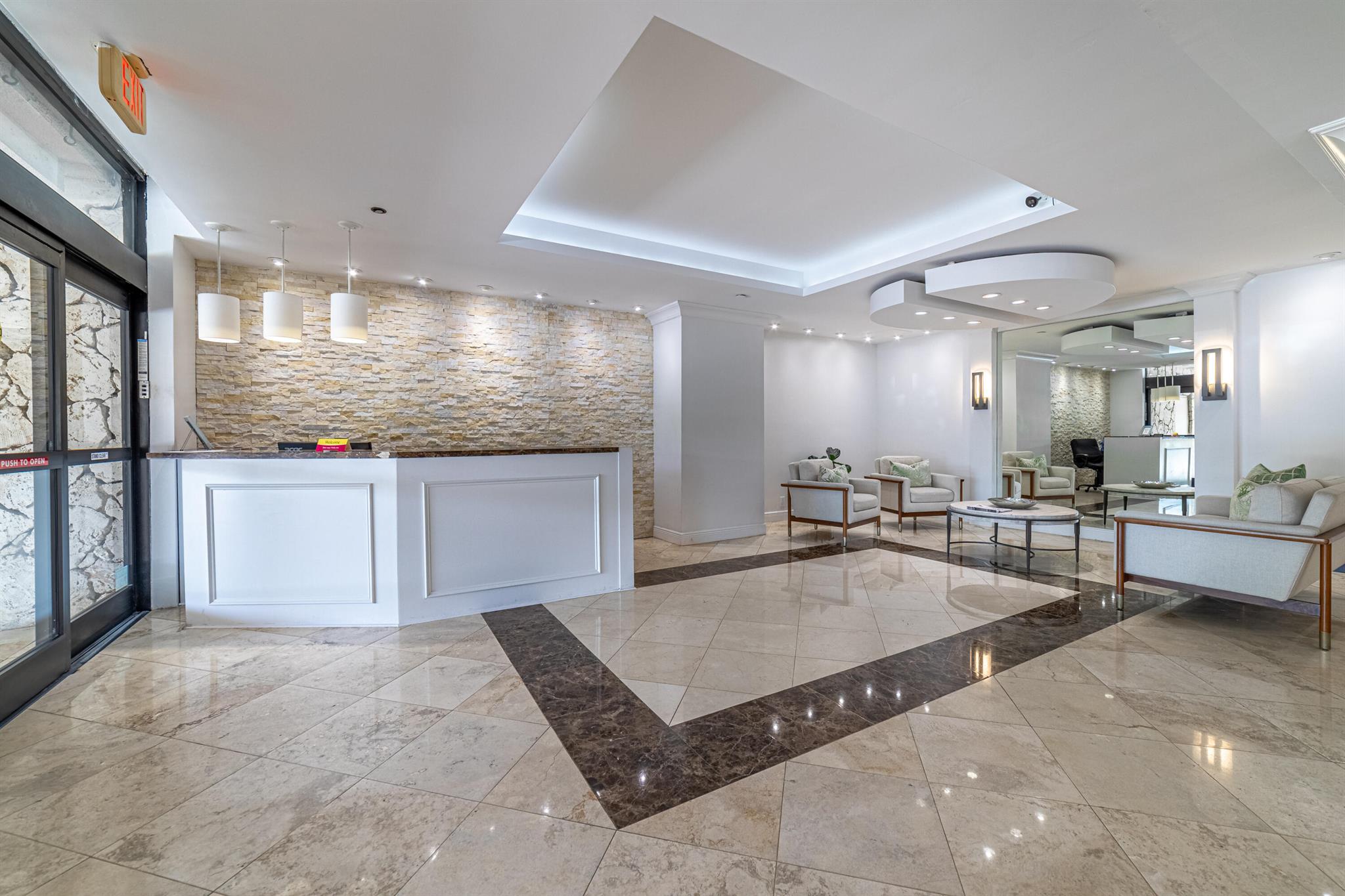 DORCHESTER OF PALM BEACH - Residential Lease