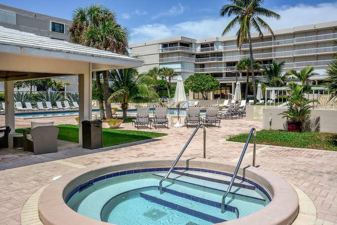 DORCHESTER OF PALM BEACH - Residential Lease