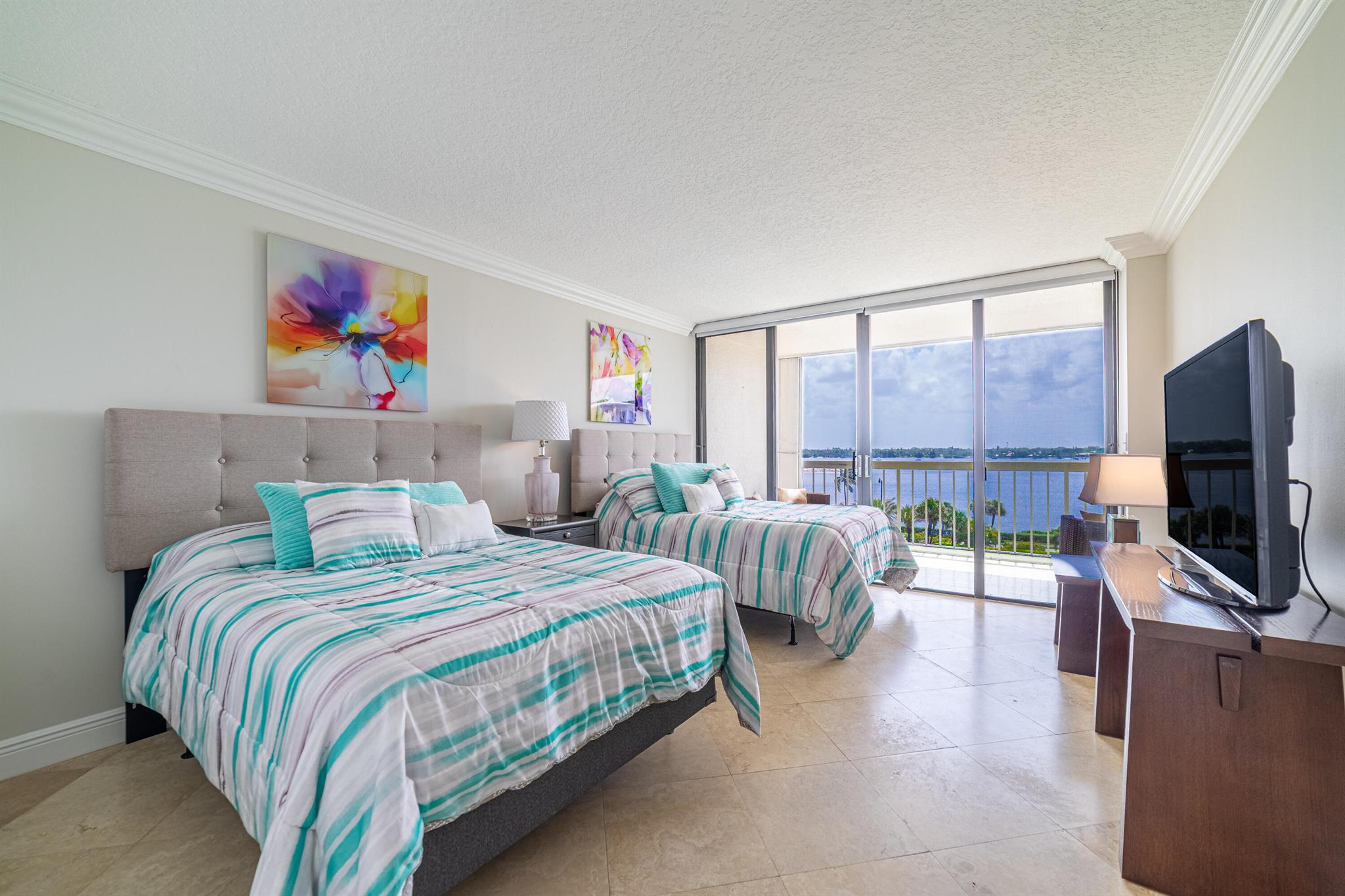 DORCHESTER OF PALM BEACH - Residential Lease