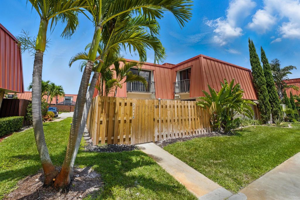 Photo of 3211 S Meridian Way S #A, Palm Beach Gardens, FL 33410 (MLS # R11090477)