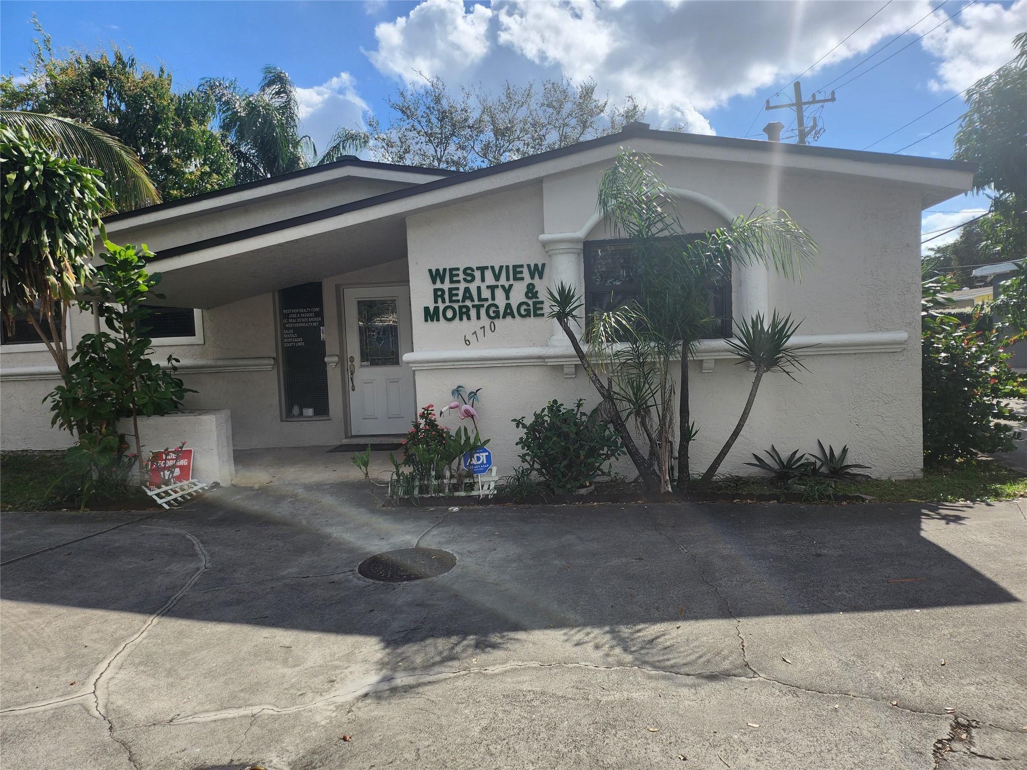 THIS PROPERTY HAS BEEN A SUCCESFUL REAL ESTATE OFFICE FOR THE PAST 22 YEARS.
IT HAS 4 OFFICES 2 BATHROOMS CONFRENCE ROOM BRAND NEW METAL ROOF.
HURRICANE IMPACT WINDOWS PERFECT FOR ATTORNEY MEDICAL, OR INSURACE AGENCY.