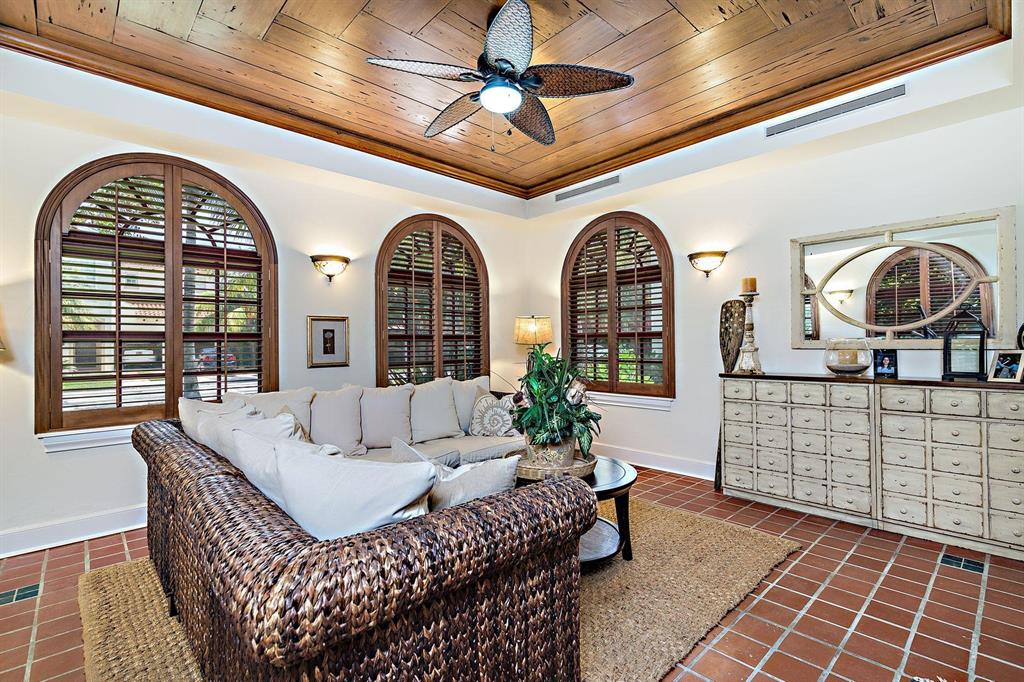 PERSHING PARK LAKE ADD - Residential