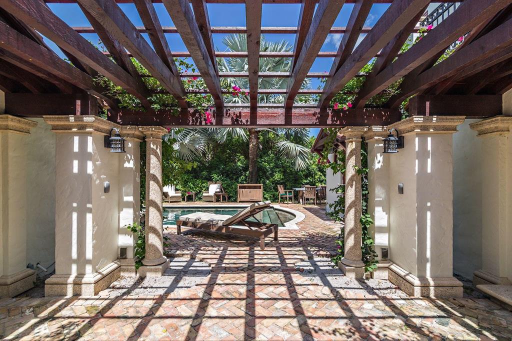 PERSHING PARK LAKE ADD - Residential