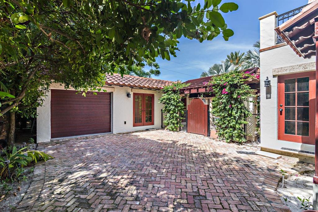 PERSHING PARK LAKE ADD - Residential