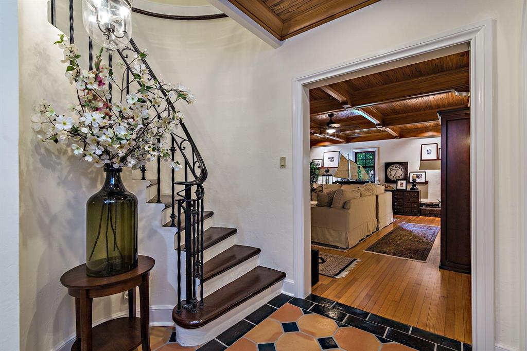 PERSHING PARK LAKE ADD - Residential