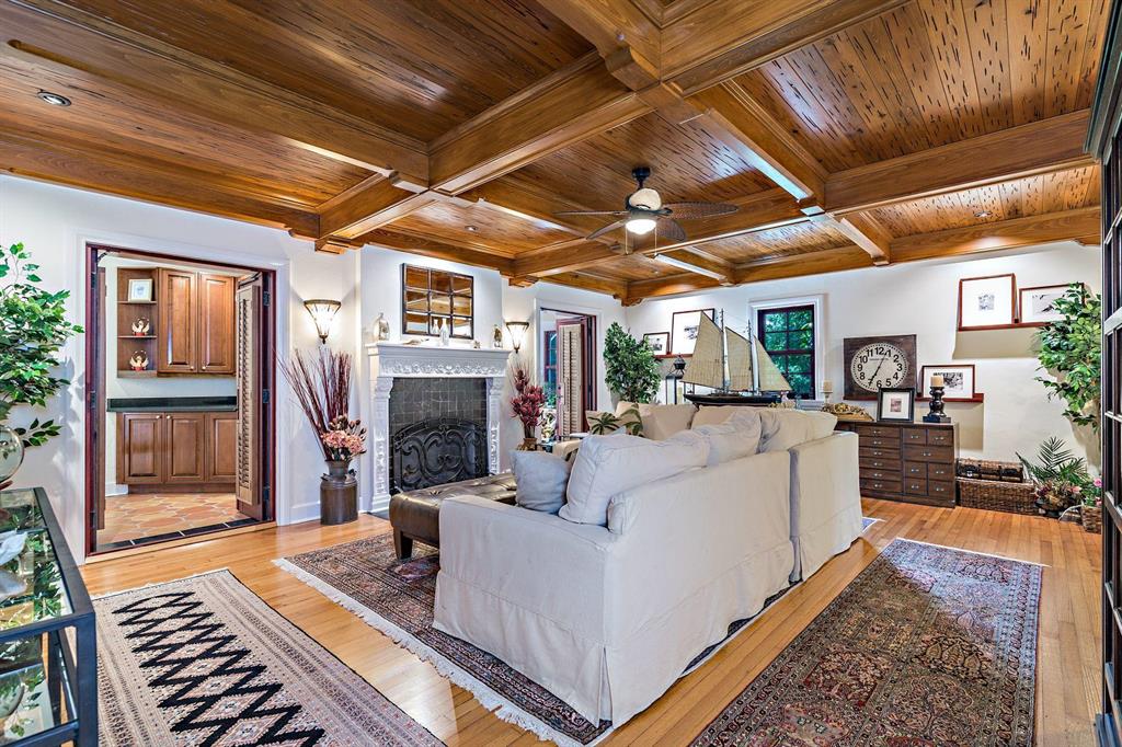 PERSHING PARK LAKE ADD - Residential