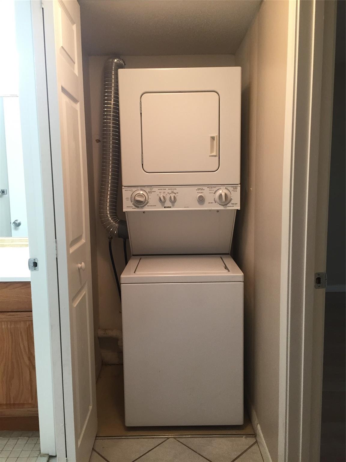 Cambridge At Century - Residential Lease