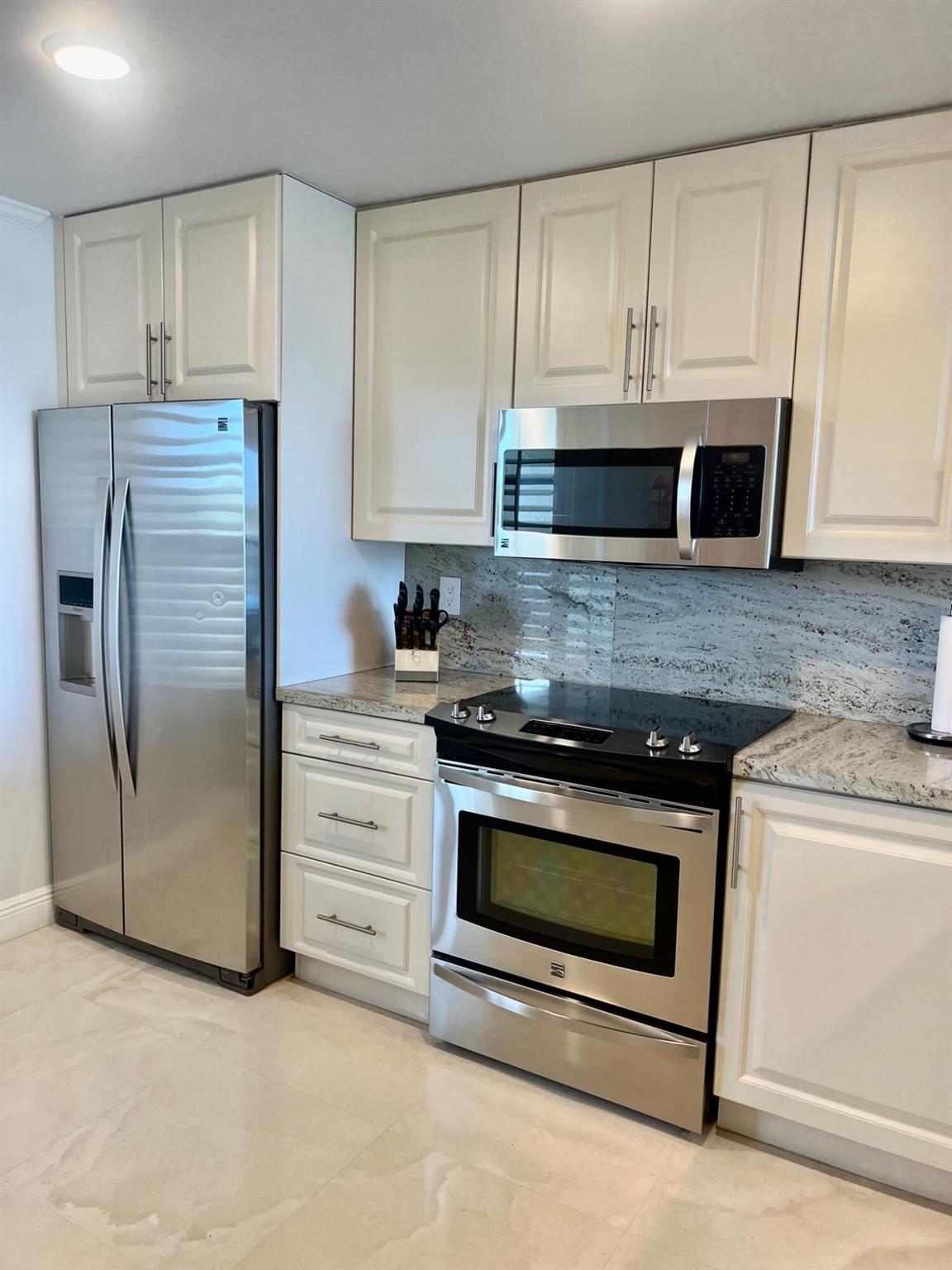 BOCA BAYOU CONDO - Residential Lease