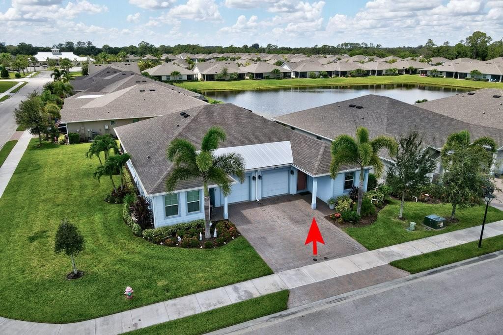 Photo of 6105 Red Maple Mnr, Vero Beach, FL 32966 (MLS # F10531507)