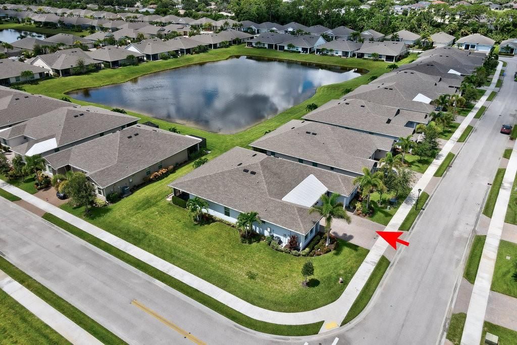 Photo of 6105 Red Maple Mnr, Vero Beach, FL 32966 (MLS # F10531507)