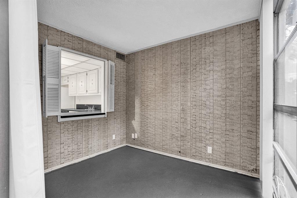 DE SOTO PARK CONDO - Residential