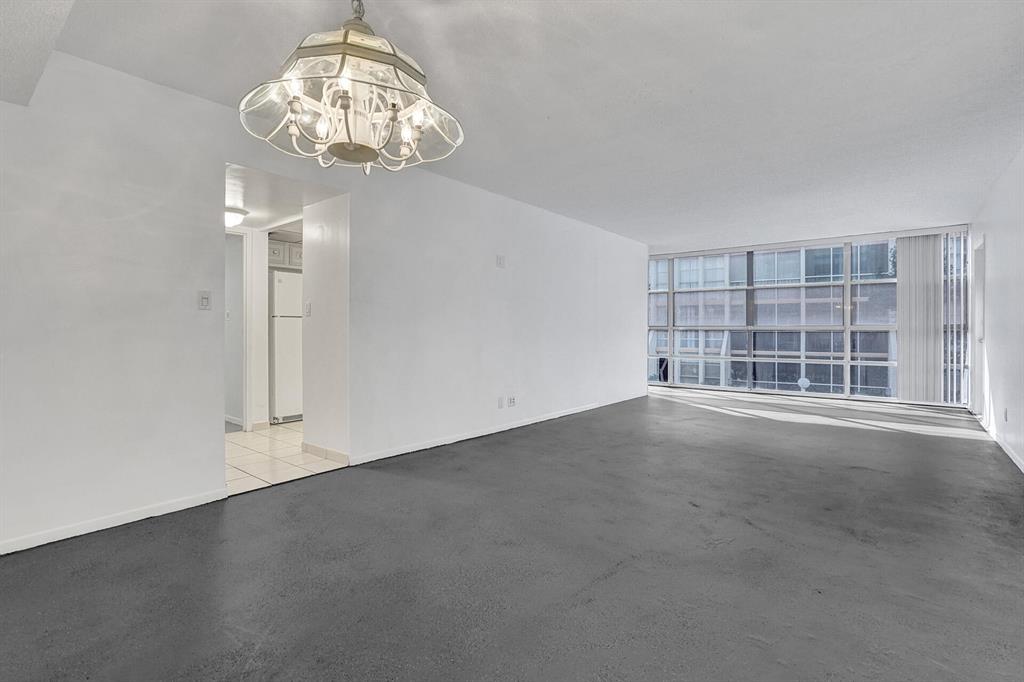 DE SOTO PARK CONDO - Residential