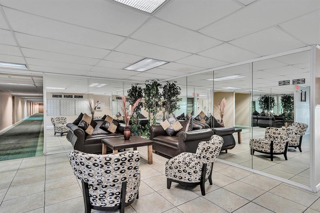 DE SOTO PARK CONDO - Residential